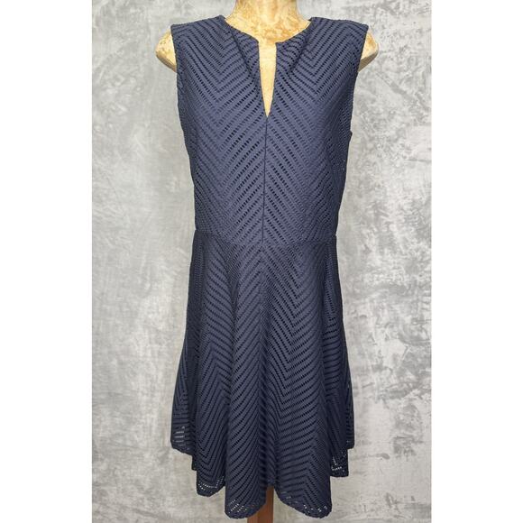 Tory Burch Dress Womens Medium Navy Blue Eyelet Fit & Flare V Neck Sleeveless - Picture 1 of 6
